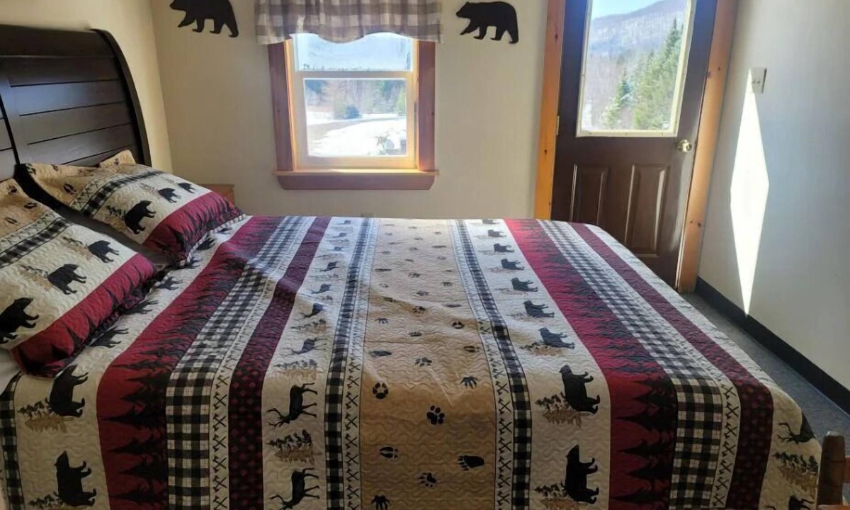 Stewartstown Cabin | 01) The Bear Cave Cabin