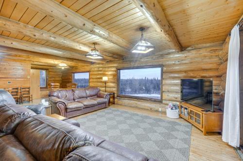 Sterling House | < 1 Mi to Kenai River: Spacious Cabin w/Deck!