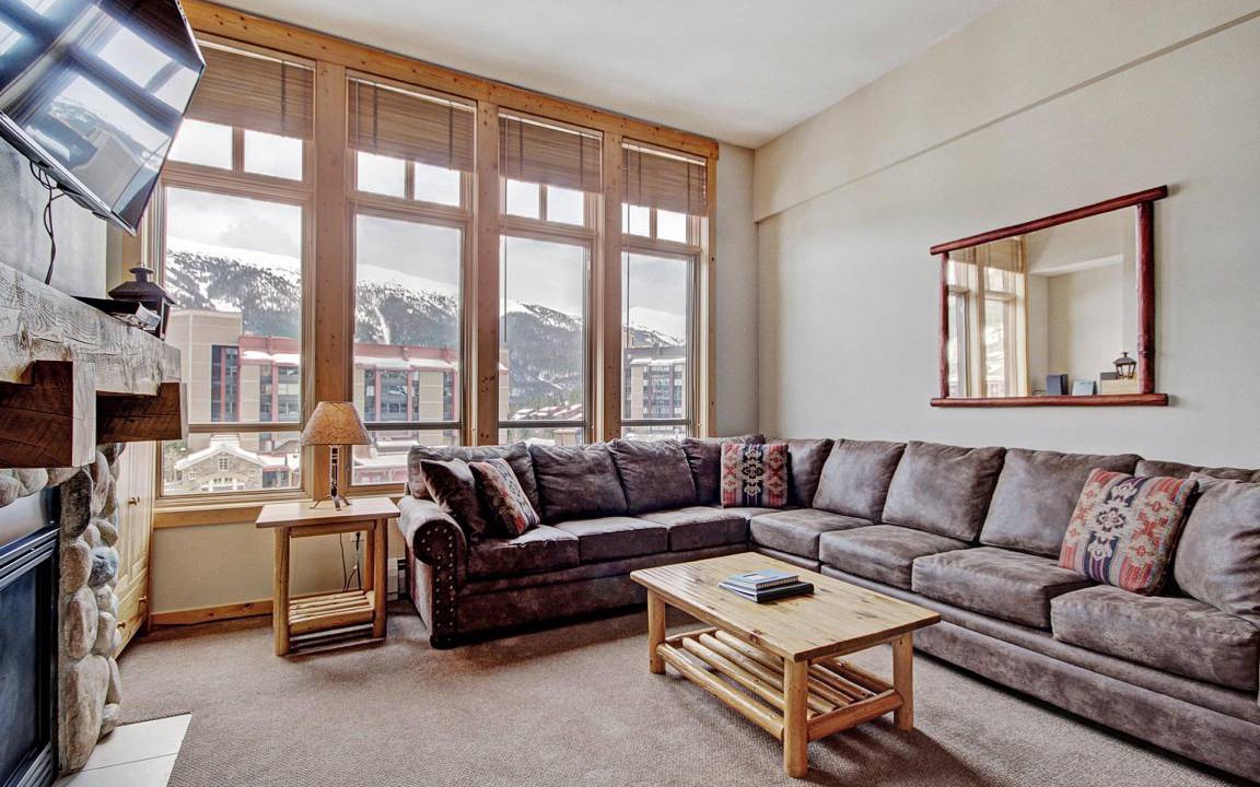 Copper Mountain Village Condo | 121 m² Condo ∙ 3 bedrooms ∙ 9 guests