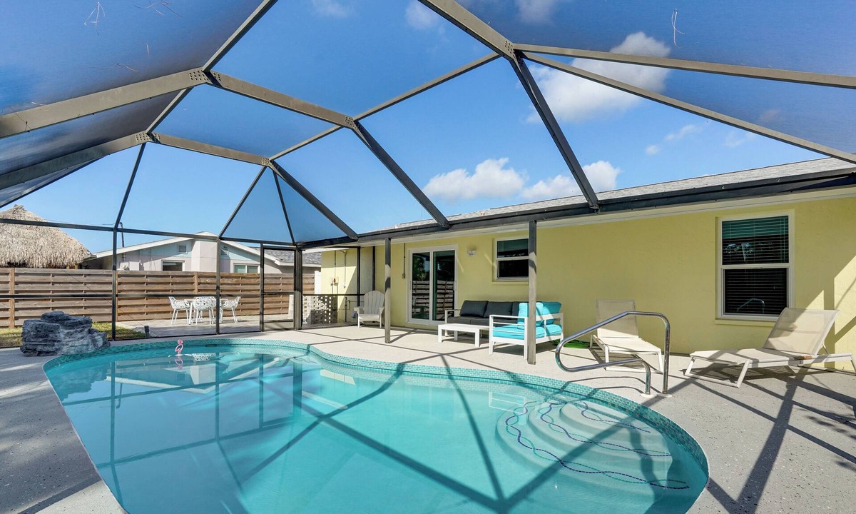 Venice House | 2 Mi to Beach! Snowbird Haven w/Pool in Venice