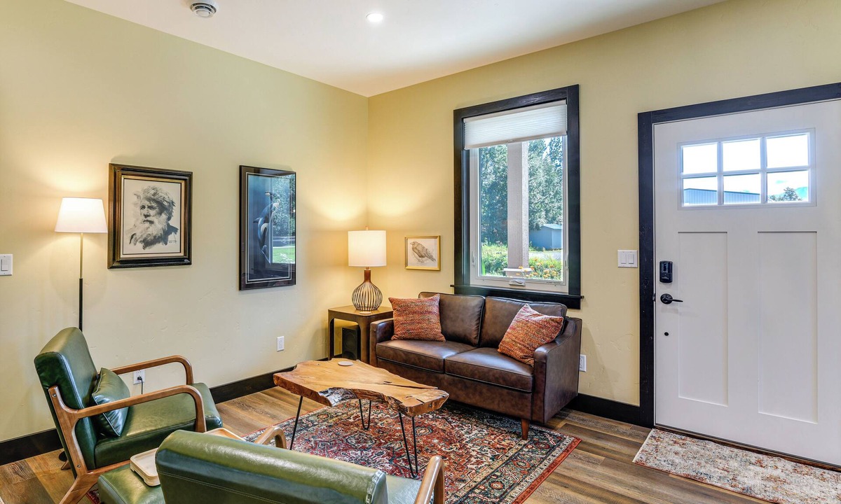 Palmer House | 2 Mi to Dtwn Palmer: Custom Valley Home w/Garage