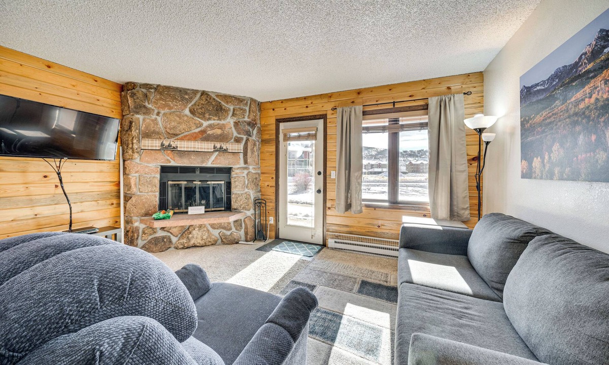 Granby Apartment | 2 Mi to Granby Ranch: Mtn-View Studio w/Perks