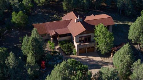 Hermosa House | 240 County Road 201