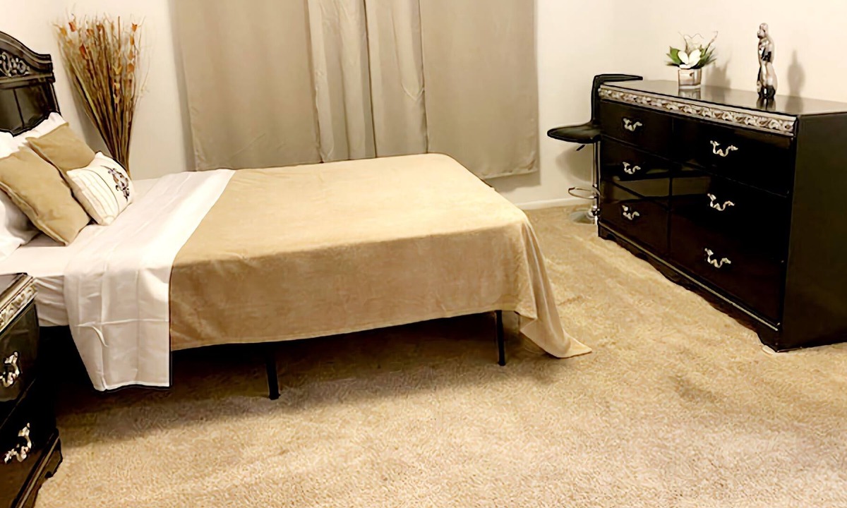Midtown Anchorage Apartment | 2BR/1BA Great Midtown Apartment.