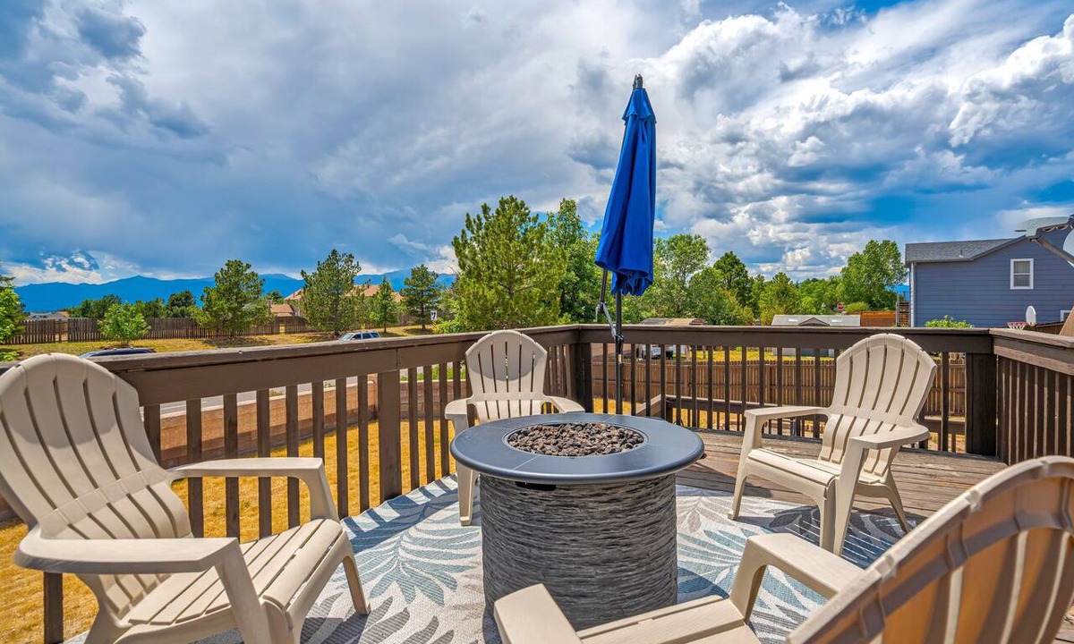 Briargate House | 3 Kings Game Room Pet Friendly EV Charger