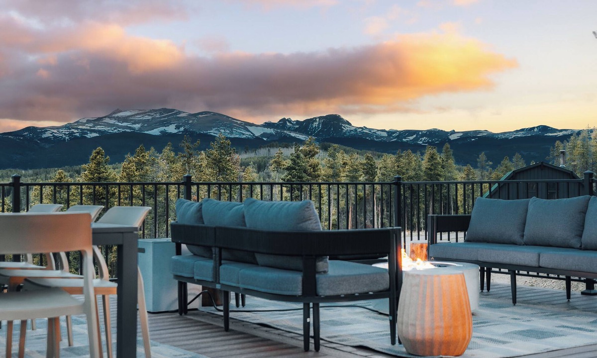 Black Hawk House | 30 Acre Mountain Escape - Epic Divide Views & Pond