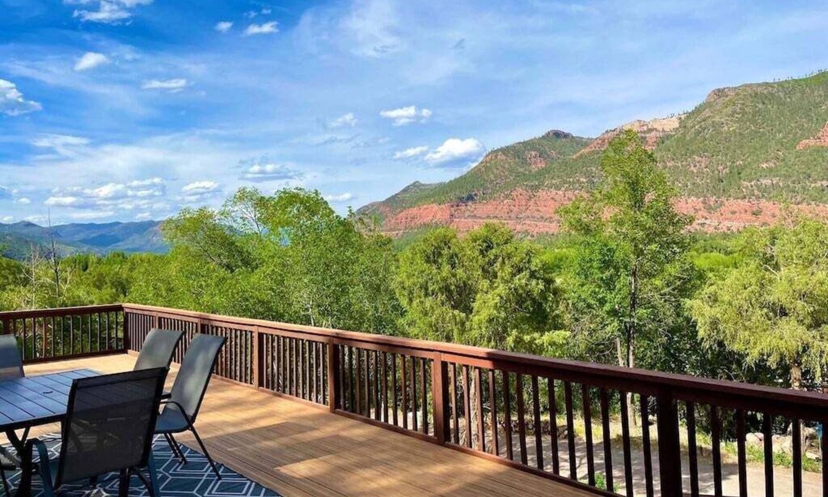 Durango House | 3BR Guest Home with Mountain Views, Large Deck
