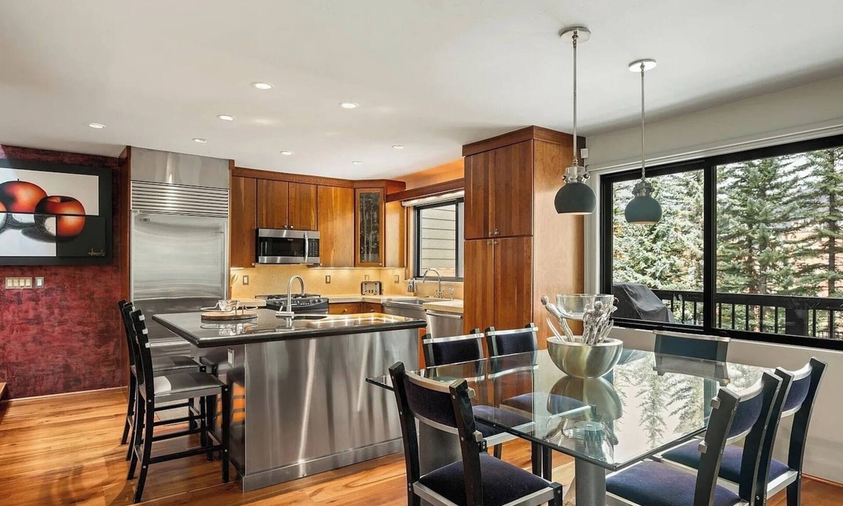 Aspen Resort | 4 Bedroom Aspen Core Condo, Pool, Hot Tub