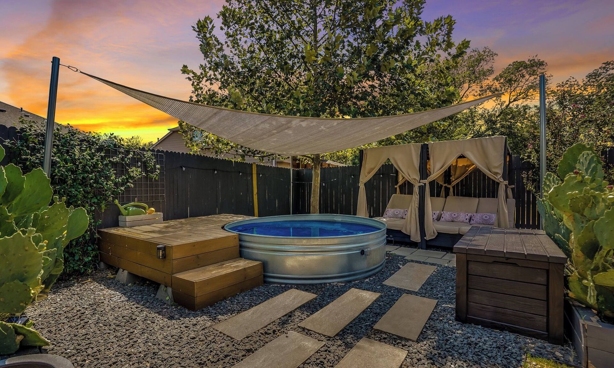 Austin House | 4-bedroom house in East Austin with Hot tub, Cowboy pool, Game room, and Firepit