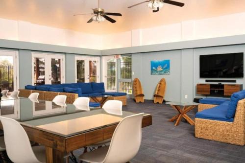 Waikoloa Village House | 448 Sleeps 13, pool and amenities