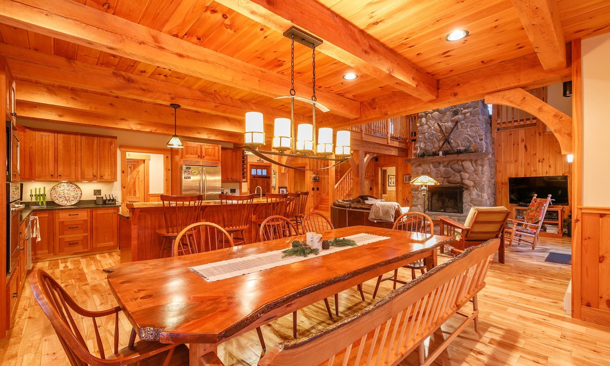 Carrabassett Valley House | 5 BR Beauty - Ski in/out