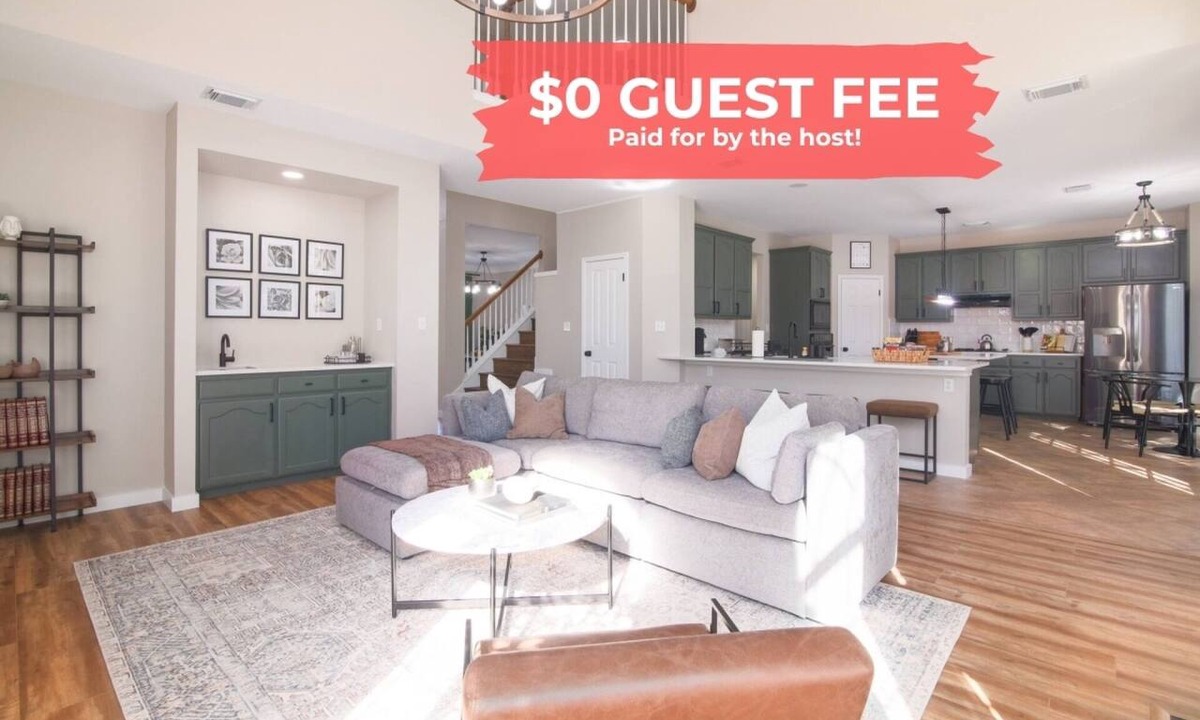 North Buttercup Creek House | 5BR Cedar Park | Near HEB Center + Private Yard
