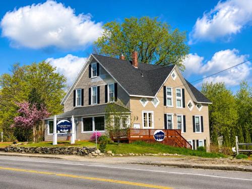 Twin Mountain Hotel | Allegory Inn