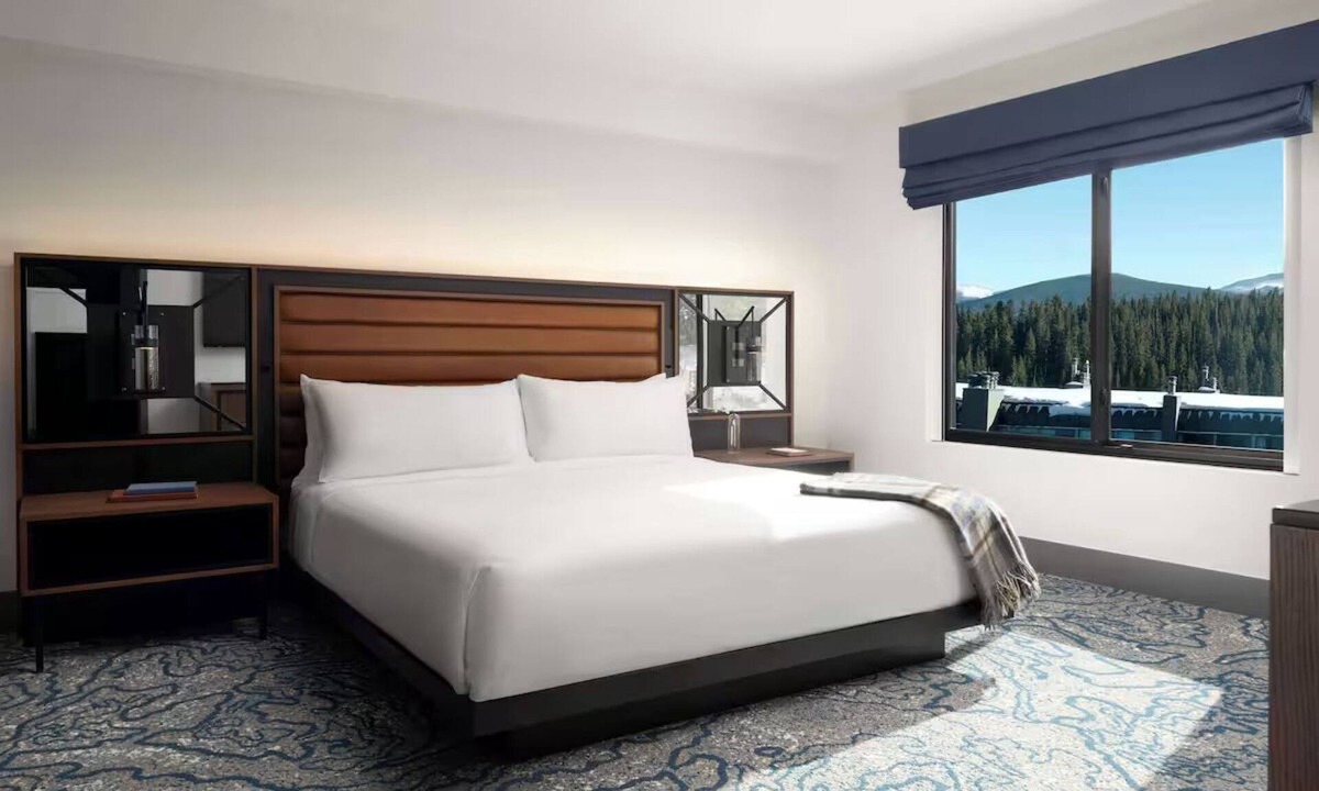 Peak 9 Hotel | Alpenrock 1BR Suite w/Onsite Hot Tub, Free Shuttle, Bar & Restaurant