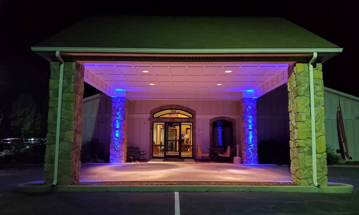 Independence Hotel | Americas Best Value Inn & Suites Independence VA