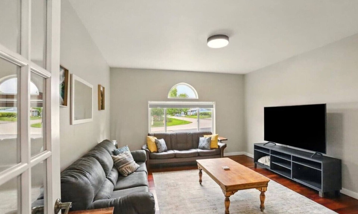 Spenard House | Anchorage Luxe Estates | Modern Alaskan Luxury