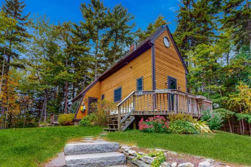 Bayville House | Appalachee Pond Waterfront Cottage | Decks, Sunroom, Dock with Kayaks & Canoe