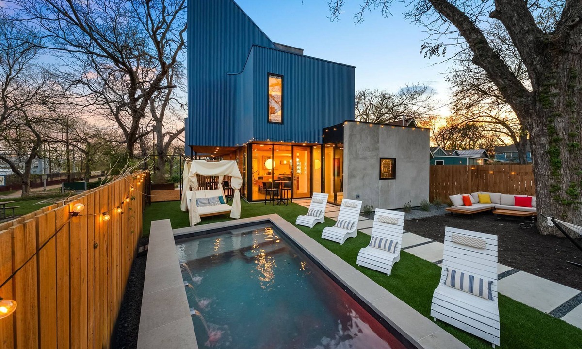 Holly House | Architectural Gem w/Rooftop Terrace + Heated Pool