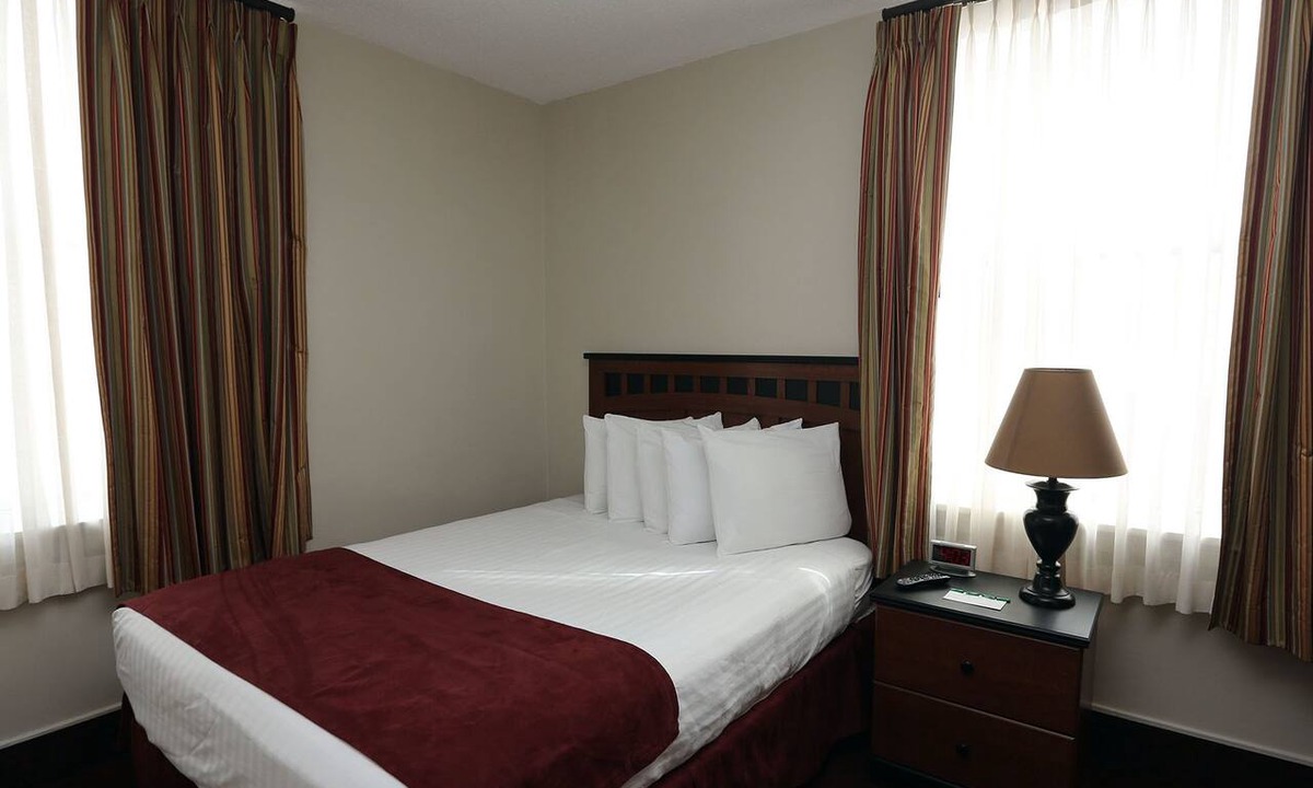 Broken Bow Hotel | Arrow Hotel