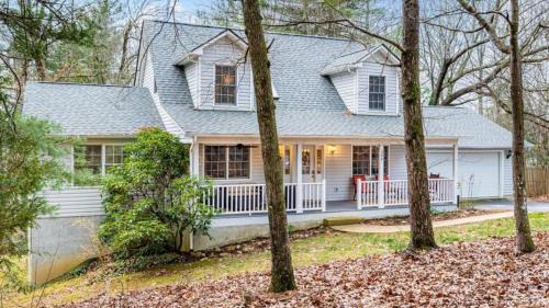 Fairview House | Asheville Cottage Retreat by AvantStay