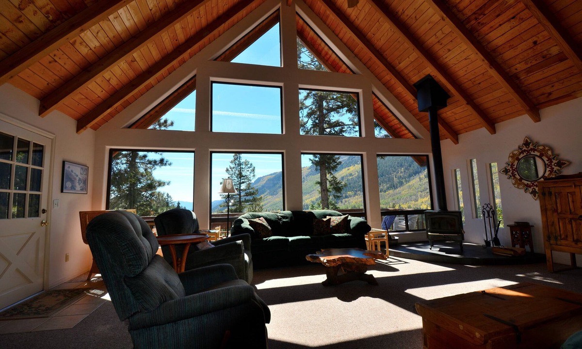 Purgatory House | At 8400 Feet - 'Live Where the Gods Fly'