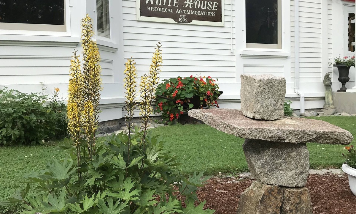 Downtown Skagway House | At the White House