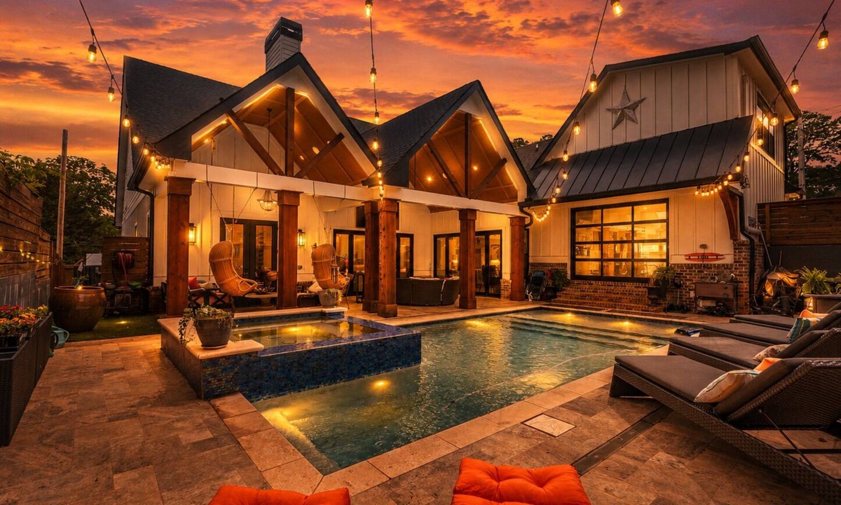 Buford House | Atl World Cup, Private Pool, Car Included 5 Suites, 6 bedrooms 25 mins from ATL