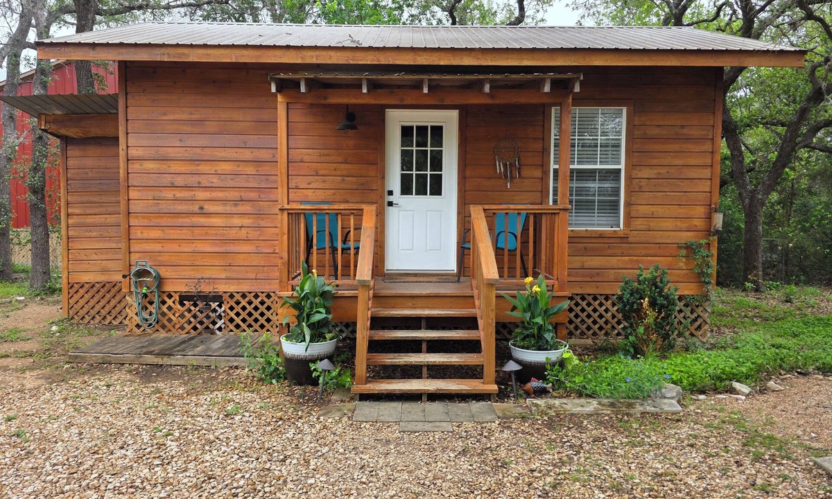 West Oak Hill Cabin | Austin Cabin