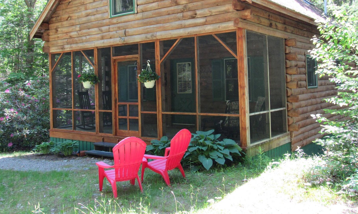 Boothbay Harbor Cabin | "Authentic "Log Cabin in Boothbay Harbor Maine