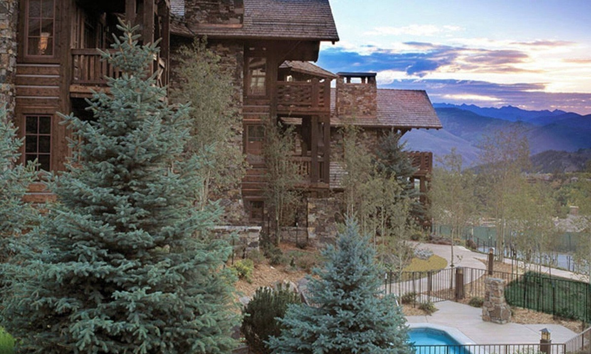 Avon Apartment | Bachelor Gulch Village by Vail Resorts