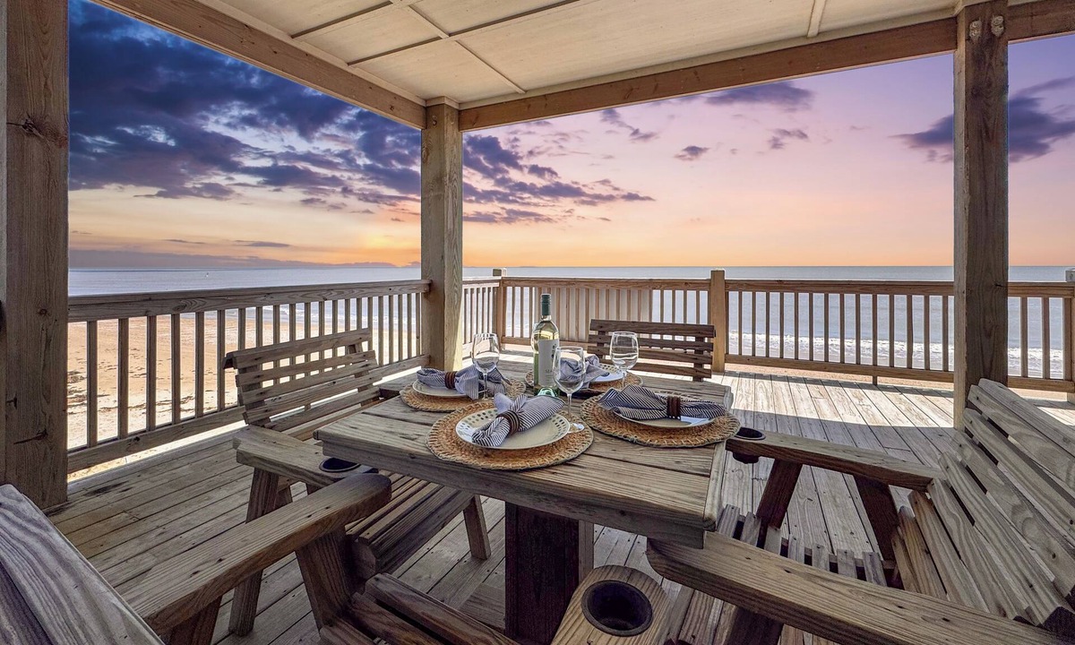 Port Bolivar House | Beachfront | Decks, Cargo Lift & Ocean Views