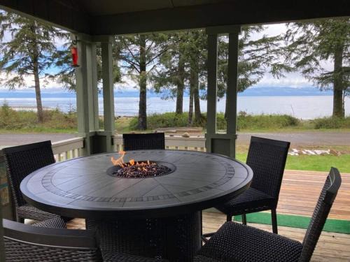 Sekiu House | Beachfront House near Forks, Sekiu & Neah Bay
