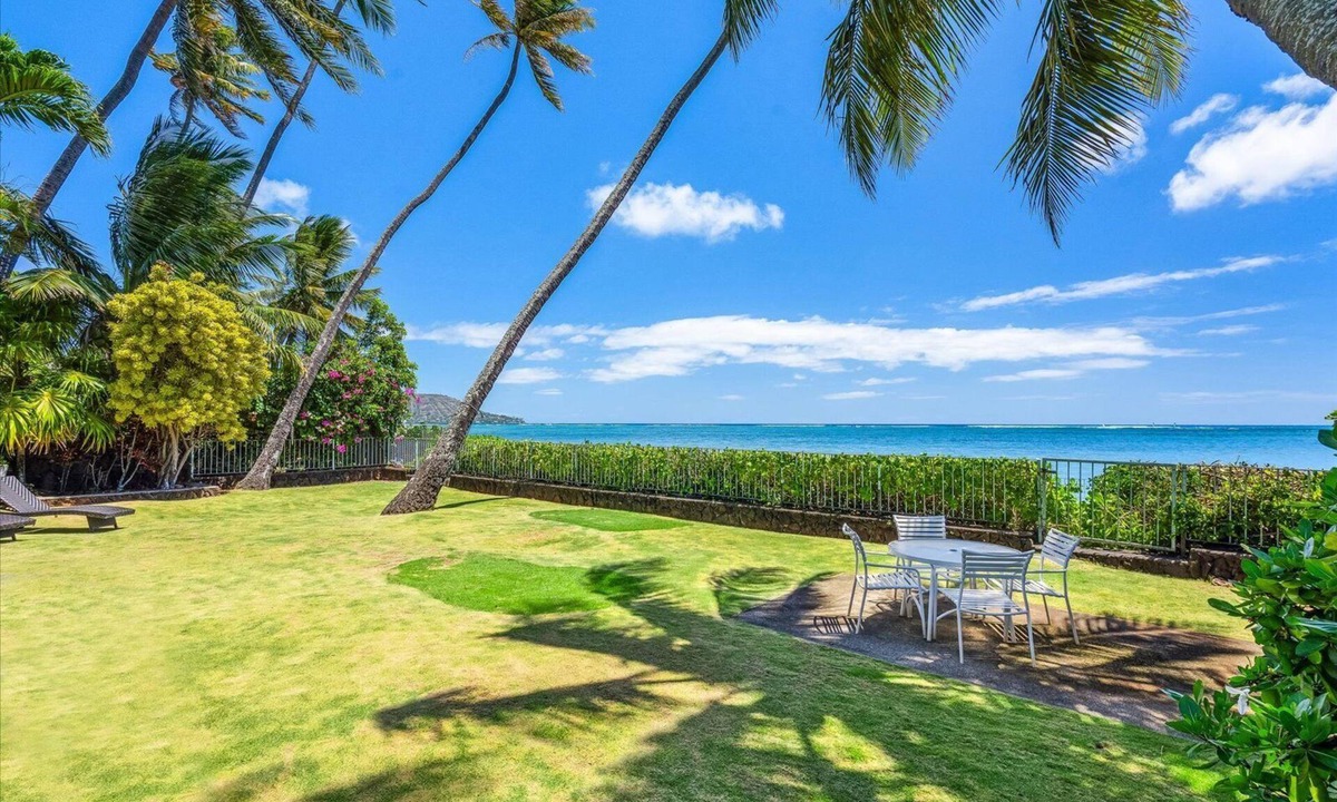 Hawaii Loa Ridge House | Beachfront & Short Drive to Waikiki