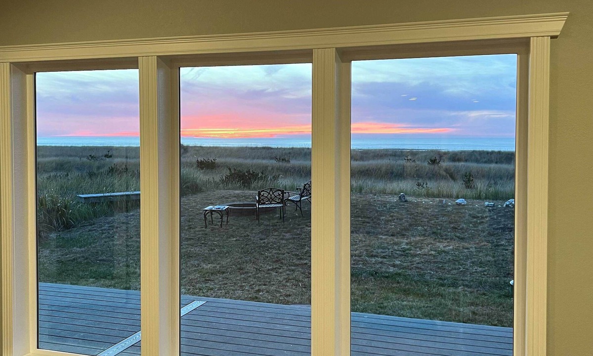 Westport House | Beachfront Westport Home w/Deck!