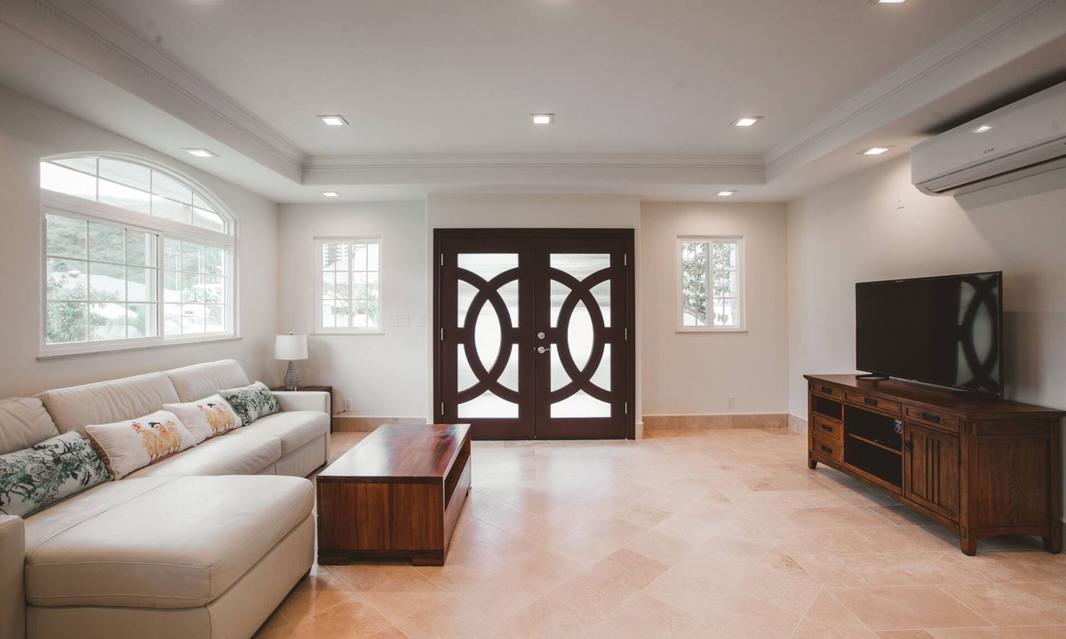 Eastern Honolulu House | Beautiful 2 Bedroom/2 Bath/Sleeps 6