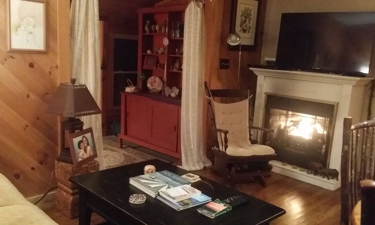 Elk Park Cabin | Beech Mountain Retreat, Great view, Hot tub, wrap around covered porches