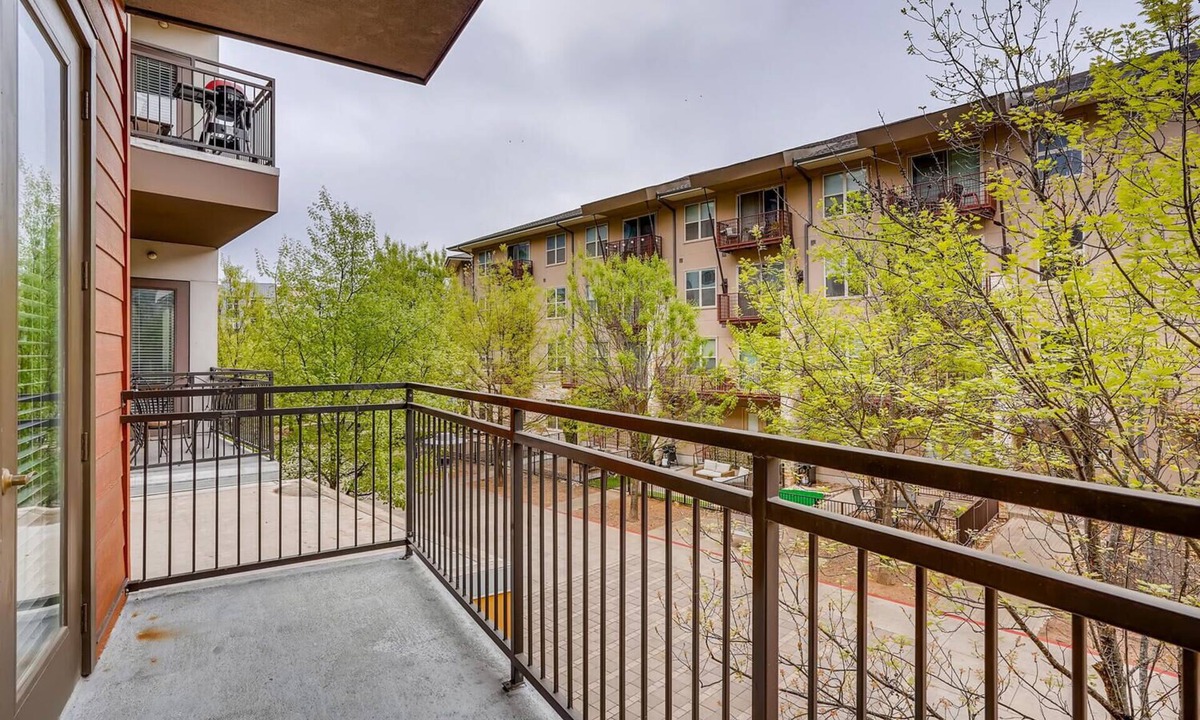 North Burnet Apartment | Bindel: Stylish 1 Bedroom, 30+ nights, The Domain!