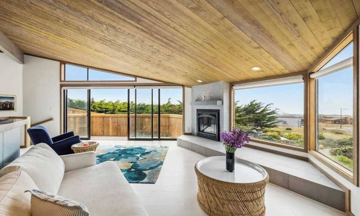 Sereno del Mar House | Bodega Bay Architect-Designed Oceanfront Hot Tub Retreat