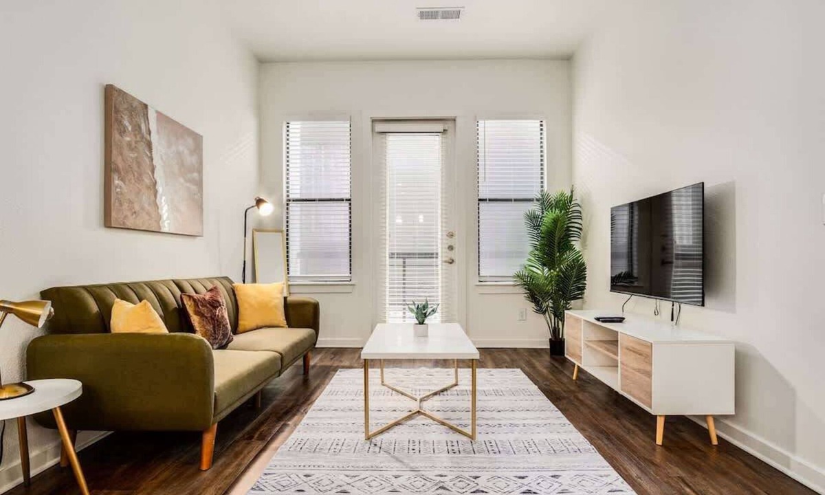 Travis Heights Apartment | Boulevard Stays - South Congress