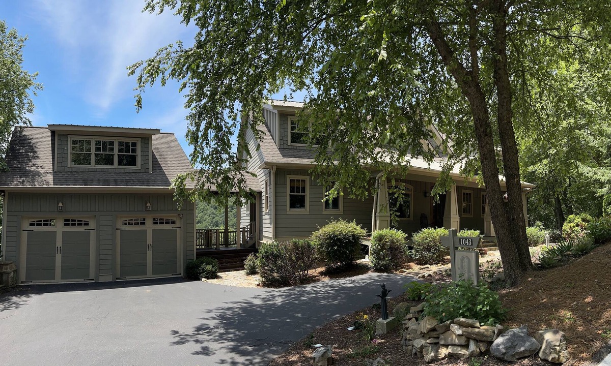 Big Canoe House | Breathtaking Mountaintop Views from a 5300 s/f Big Canoe Luxury Executive Home!