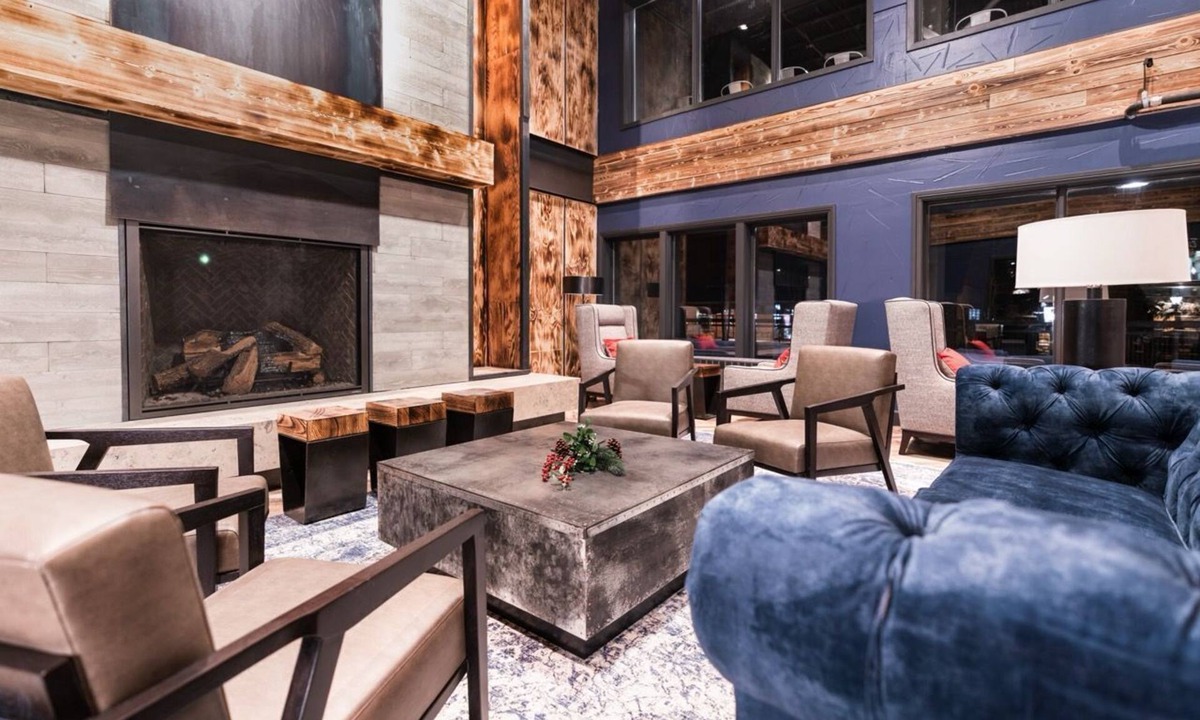 Historic District Hotel | Breckenridge Pod Room | King & Twin Beds