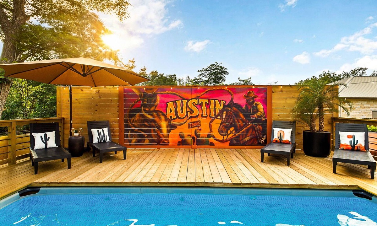 South Manchaca House | Casa Bahia - Pool, Western Bar, HUGE Resort Backyard, Sleeps 17 across 3 units!