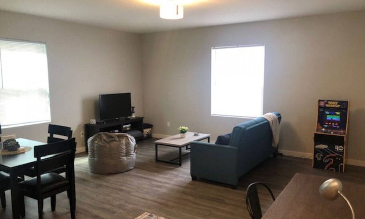 Longview Apartment | Charming 1-bedroom apartment with AC in Longview