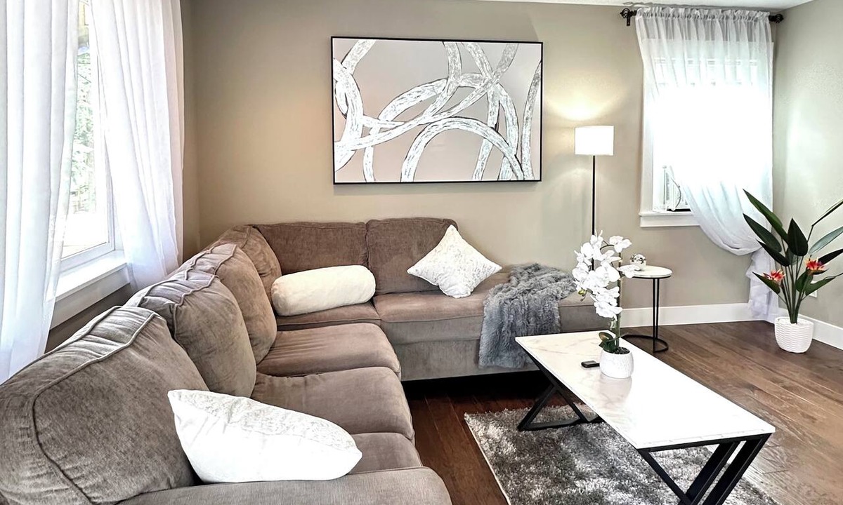 Hough Apartment | Charming 2-bedroom apartment in downtown Vancouver