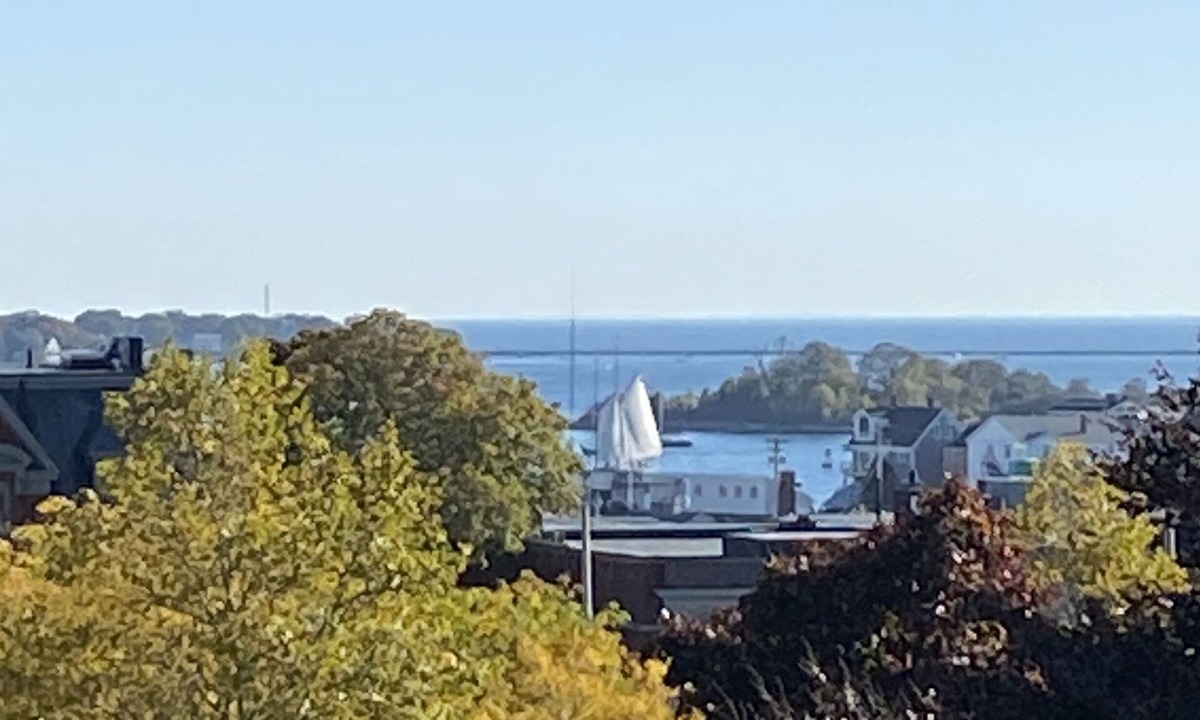 Gloucester Apartment | Charming Downtown Gloucester Retreat. Walk to Restaurants, Museums, Waterfront