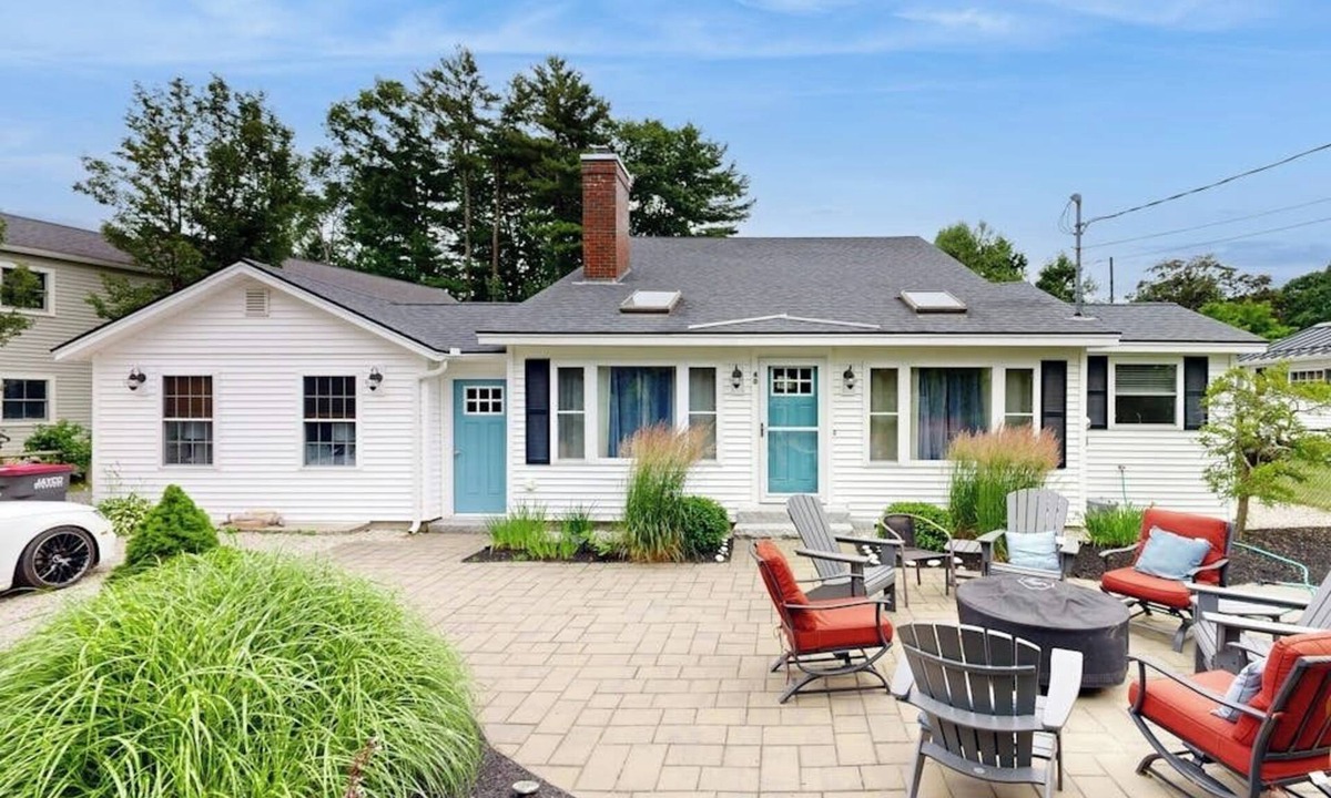 Ogunquit House | Charming home with patio & studio - walk to Footbridge Beach