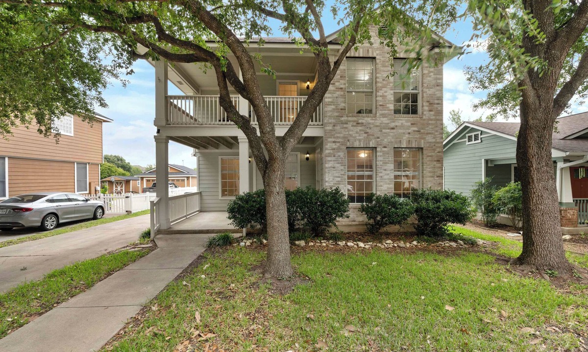 Kyle House | Charming, Spacious & Fun Retreat — Just 20 Minutes to Austin!