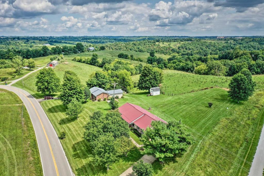 Williamstown House | Charming Williamstown Retreat w/Private Yard