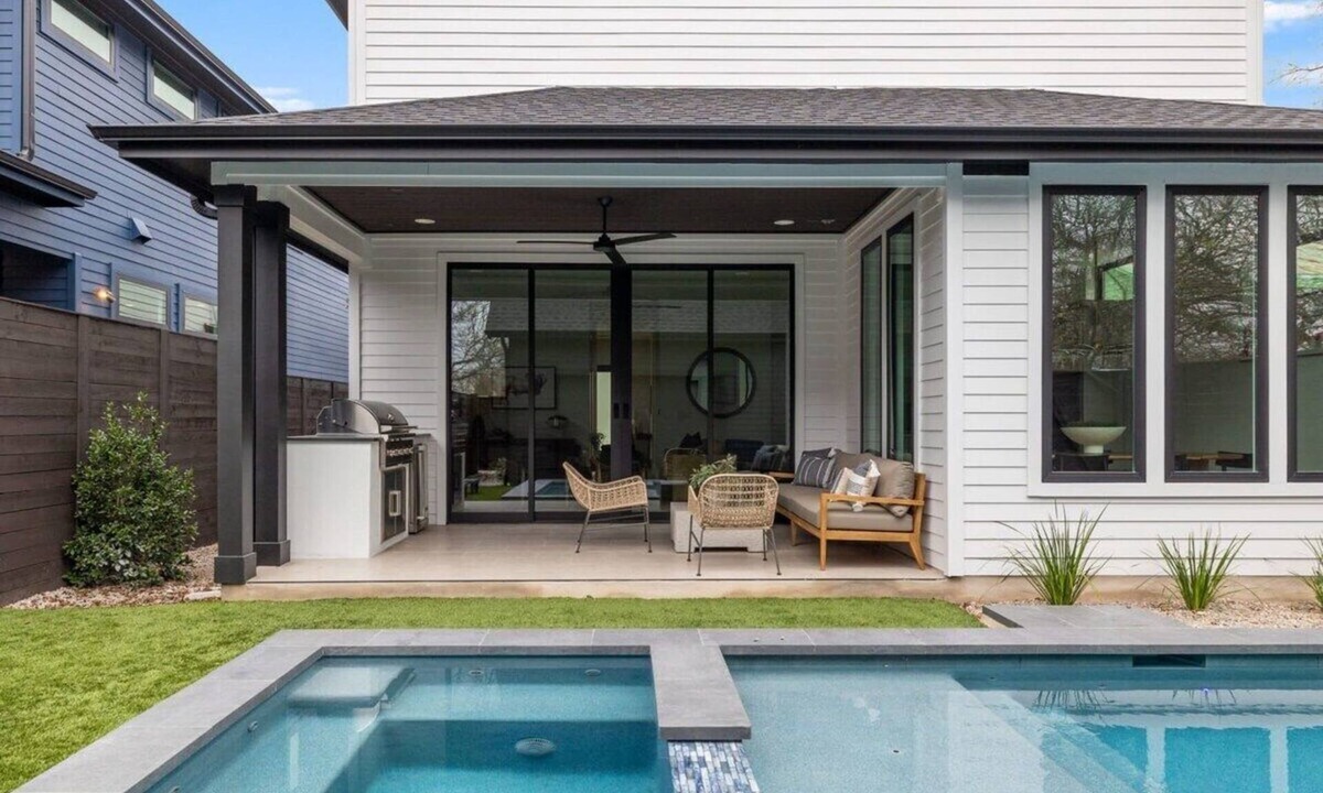 Hyde Park House | Chef's Kitchen, Pool | The Taylor by Portoro