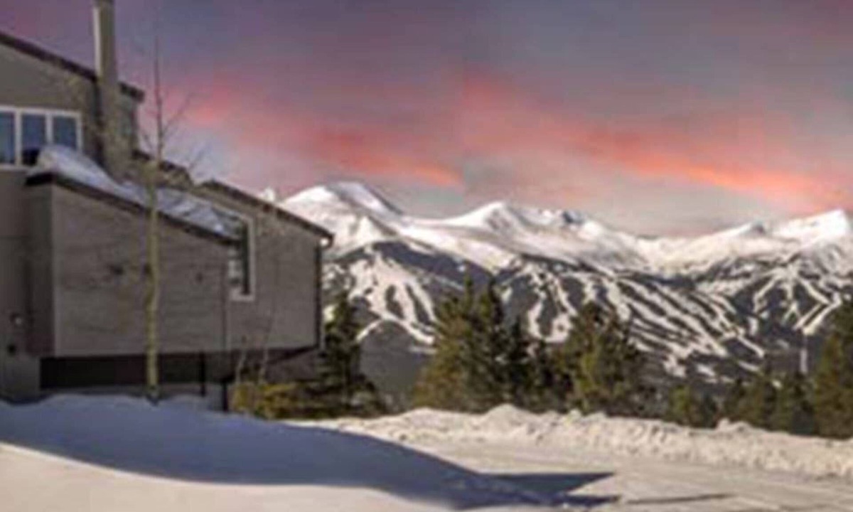 Baldy Mountain Condo | Christmas or New Year's at Gold Point Resort in Breckenridge